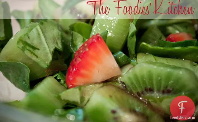 Kiwi, Strawberry And Spinach Salad