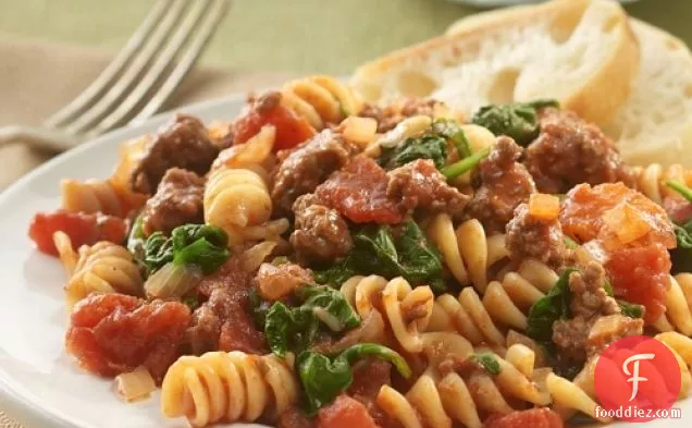Beefy Tomato And Spinach Rotini