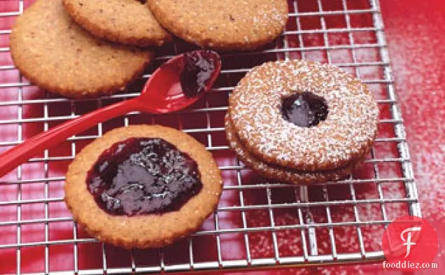 Hazelnut Linzer Cookies with Blackberry Jam