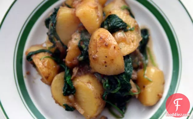 Dinner Tonight: Spinach with Golden Potatoes
