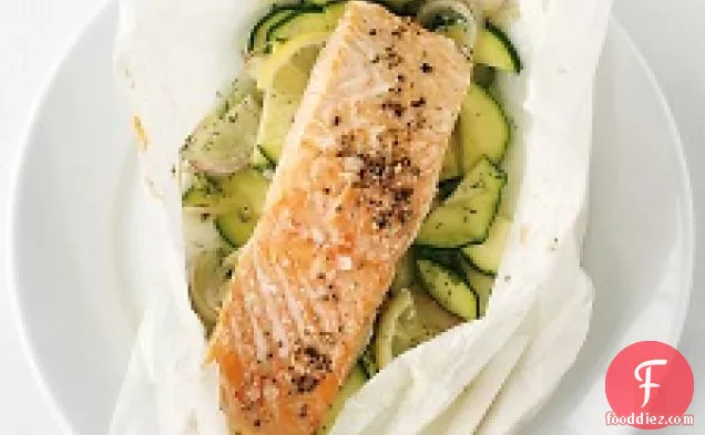 Salmon And Zucchini Baked In Parchment