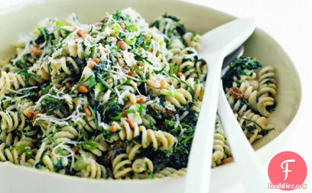 Fusilli with Spinach, Ricotta, and Golden Raisins