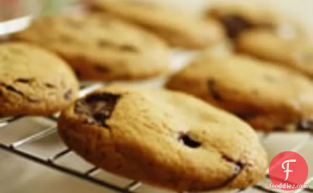The Best Chocolate Chip Cookie Ever (Unless You Have a Better One)