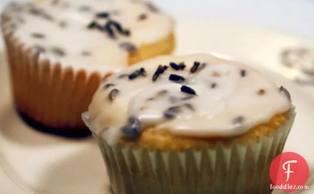 French in a Flash: Crème Fraîche Cupcakes with Provence Lavender Icing