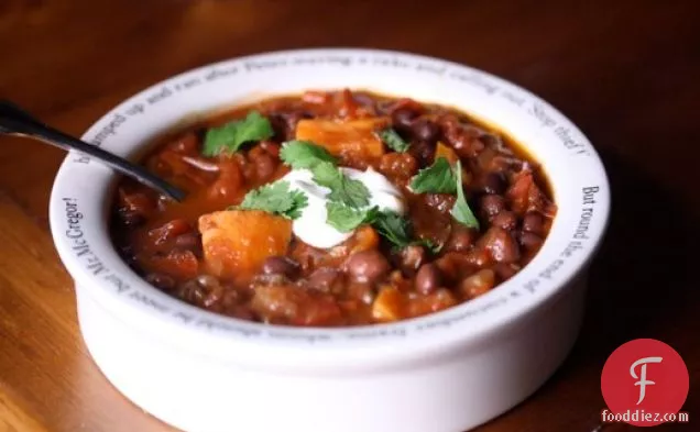 Eat For Eight Bucks: Black Bean and Sweet Potato Chili