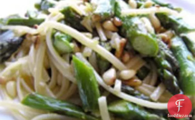 Dinner Tonight: Pasta with Asparagus, Lemon and Pine Nuts