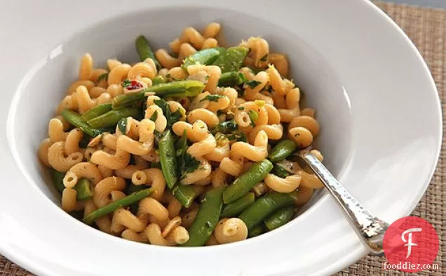 Pasta with Snap Peas, Garlic, Lemon Zest, and Black Pepper (vegan)