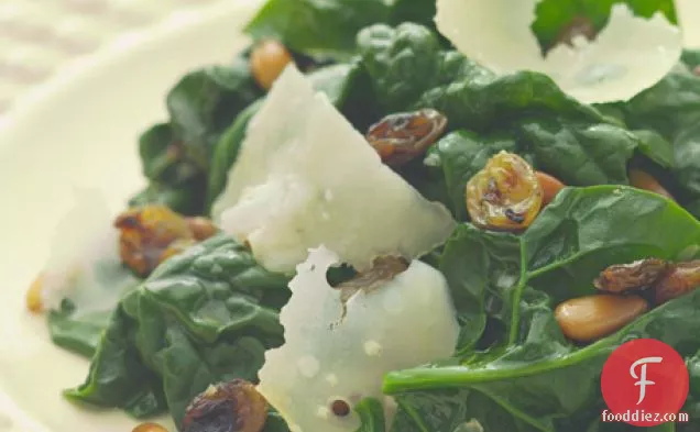 Sauteed Spinach With Pine Nuts And Golden Raisins Recipe