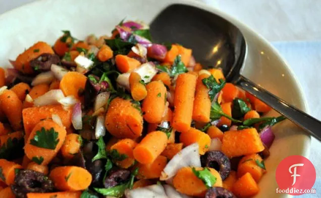Spiced Carrot Salad with Olives