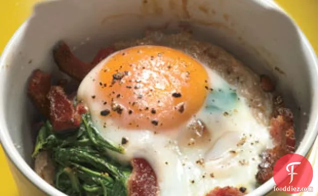 Baked Eggs With Bacon And Spinach