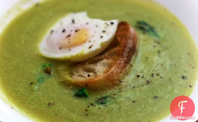 Dinner Tonight: Asparagus Soup with Egg on Toast