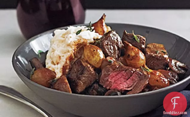 30-Minute Filet Bourguignonne with Mashed Potatoes