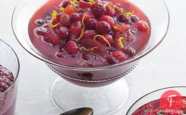 गर्म और मसालेदार क्रैनबेरी-नाशपाती चटनी