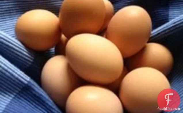 मांस लाइट: अंडे किसी भी शैली शक्सौका