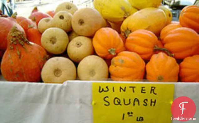 Dinner Tonight: Curried Squash and Apple Soup