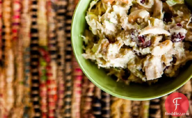 Rachael Ray's Spinach And Artichoke Tuna Salad