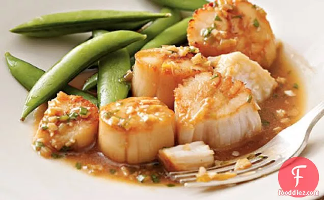 Pan-Roasted Scallops With Sesame Sauce