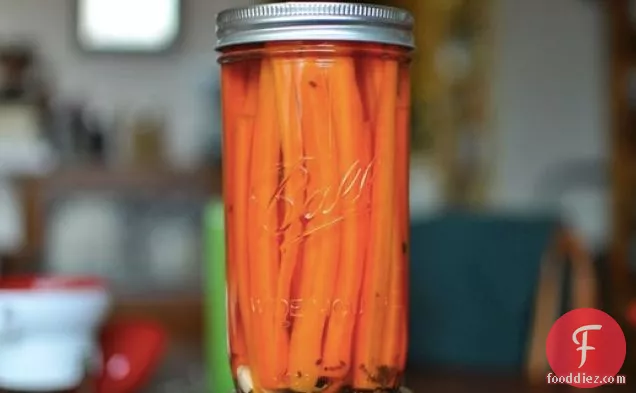 मसालेदार डिली गाजर