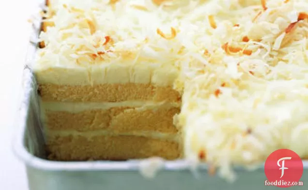 टोस्टेड-नारियल रेफ्रिजरेटर केक
