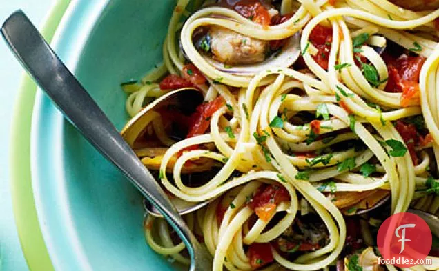 Spicy Linguine with Clams