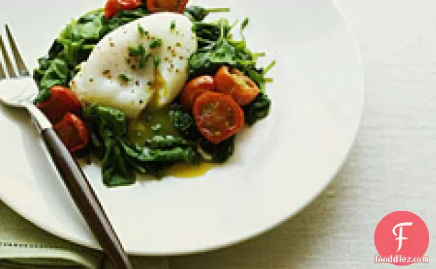 Poached Eggs With Spinach And Tomatoes