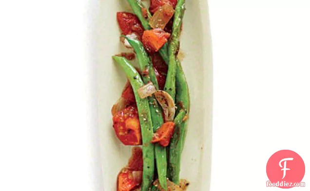Green Beans with Stewed Tomatoes and Spices