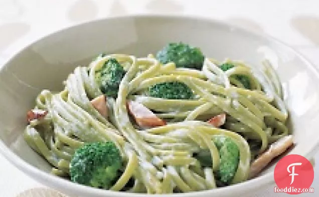 Spinach Linguine With Ham And Broccoli