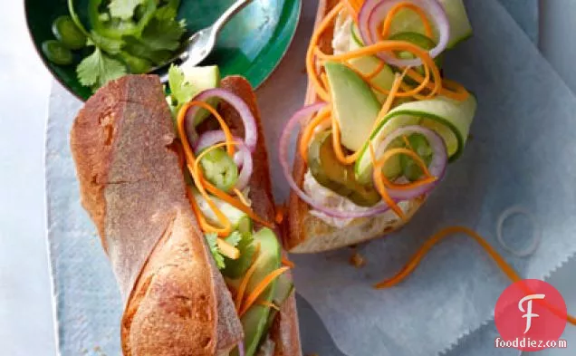 Mixed-Veggie Bánh Mì