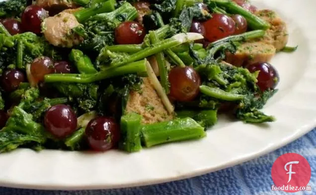 Healthy & Delicious: Broccoli Rabe, Turkey Sausage, and Grapes