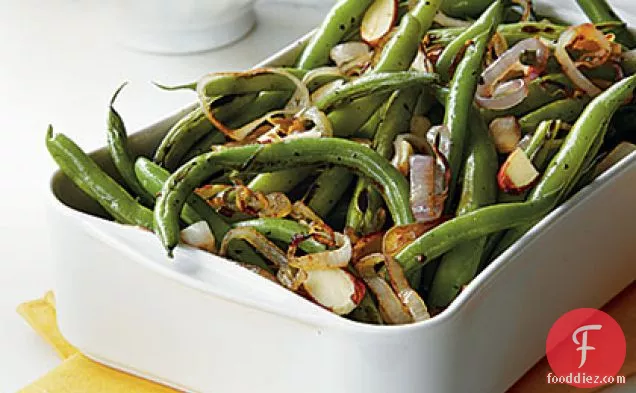 Green Beans with Toasted Almonds and Lemon