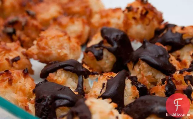 Coconut Macaroons with Salted Caramel