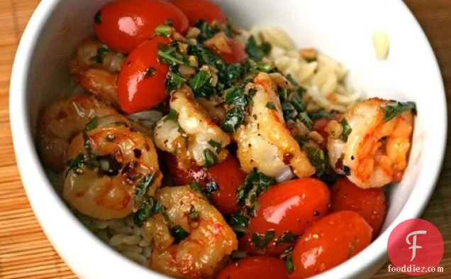Dinner Tonight: Garlic Shrimp with Basil, Tomatoes, and Pepper Flakes
