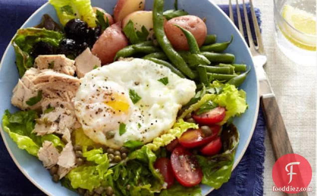 Tuna Niçoise Salad with Roasted Green Beans and Potatoes