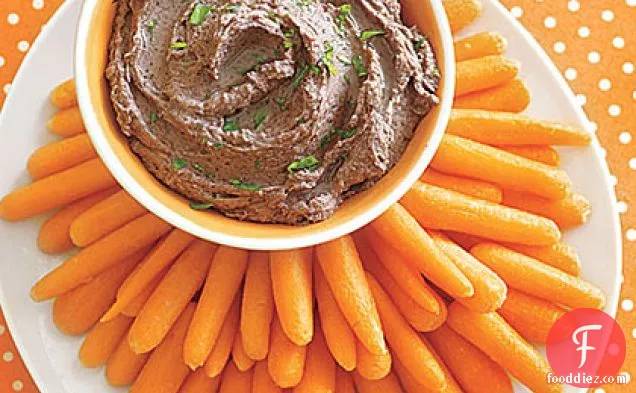 Black Bean Dip with Baby Carrots