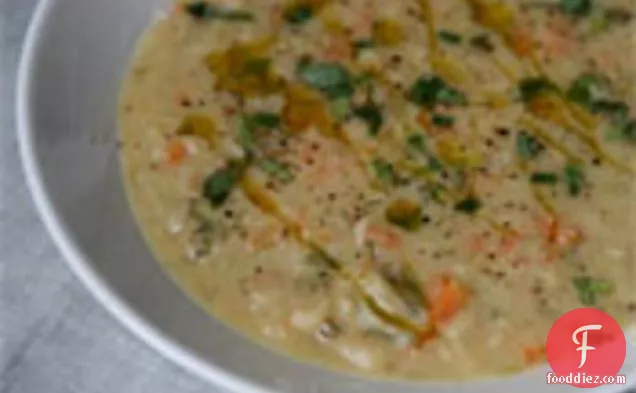 Dinner Tonight: White Bean and Tarragon Soup