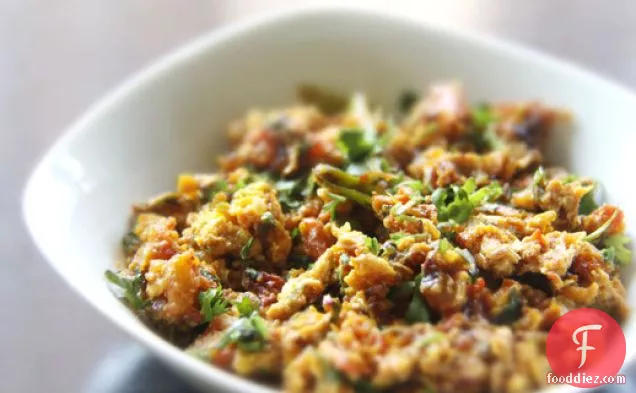 अंदा भूरजी (मसालेदार भारतीय तले हुए अंडे)