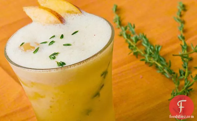 Peach-Thyme Lemonade