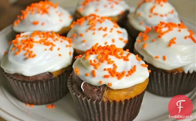 Gluten-Free Chocolate Pumpkin Marble Cupcakes