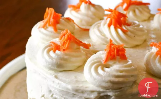 लस मुक्त गाजर का केक