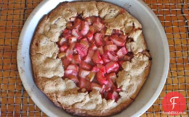 Gluten-Free Rhubarb Pie with Sorghum Crust