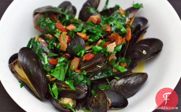 Creamy Mussels with Smoky Bacon and Hard Cider