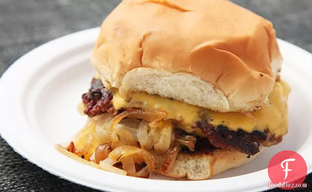 ओक्लाहोमा शैली के प्याज बर्गर