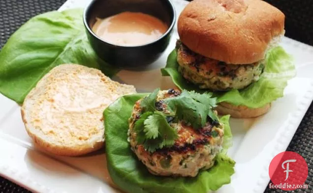 Skillet Chicken Burgers with Ginger, Scallions, and Sriracha Mayonnaise