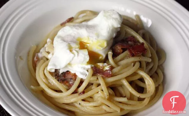 Dinner Tonight: Peppery Pasta Carbonara with Poached Egg