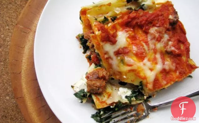 Sunday Supper: Spinach and Sausage Lasagna