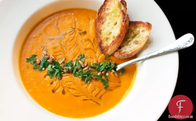 Roasted Squash and Raw Carrot Soup