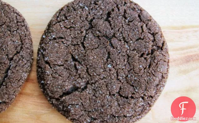 शीतल चॉकलेट गुड़ कुकीज़