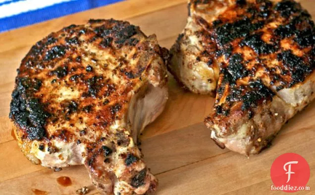 रात का खाना आज रात: पोर्सिनी-रगड़ पोर्क चॉप