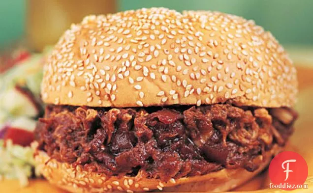 बीबीक्यू पोर्क सैंडविच