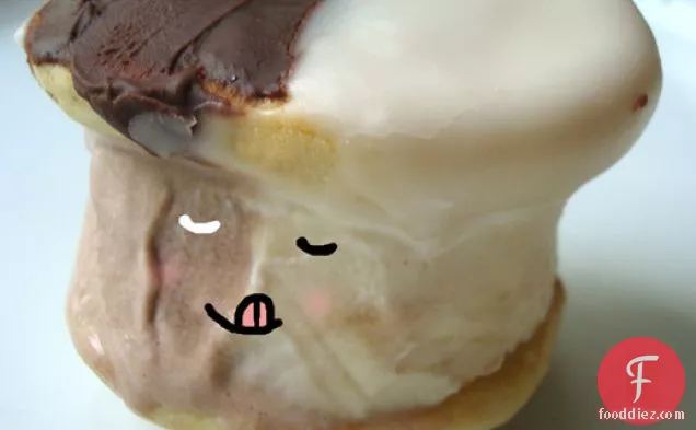 केकस्पी: ब्लैक एंड व्हाइट आइसक्रीम सैंडविच कुकीज़